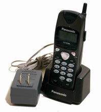 Load image into Gallery viewer, Panasonic KX-TD7680 2.4GHz Wireless Phone
